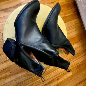 Beautiful Jeffrey Campbell black leather ankle boots.